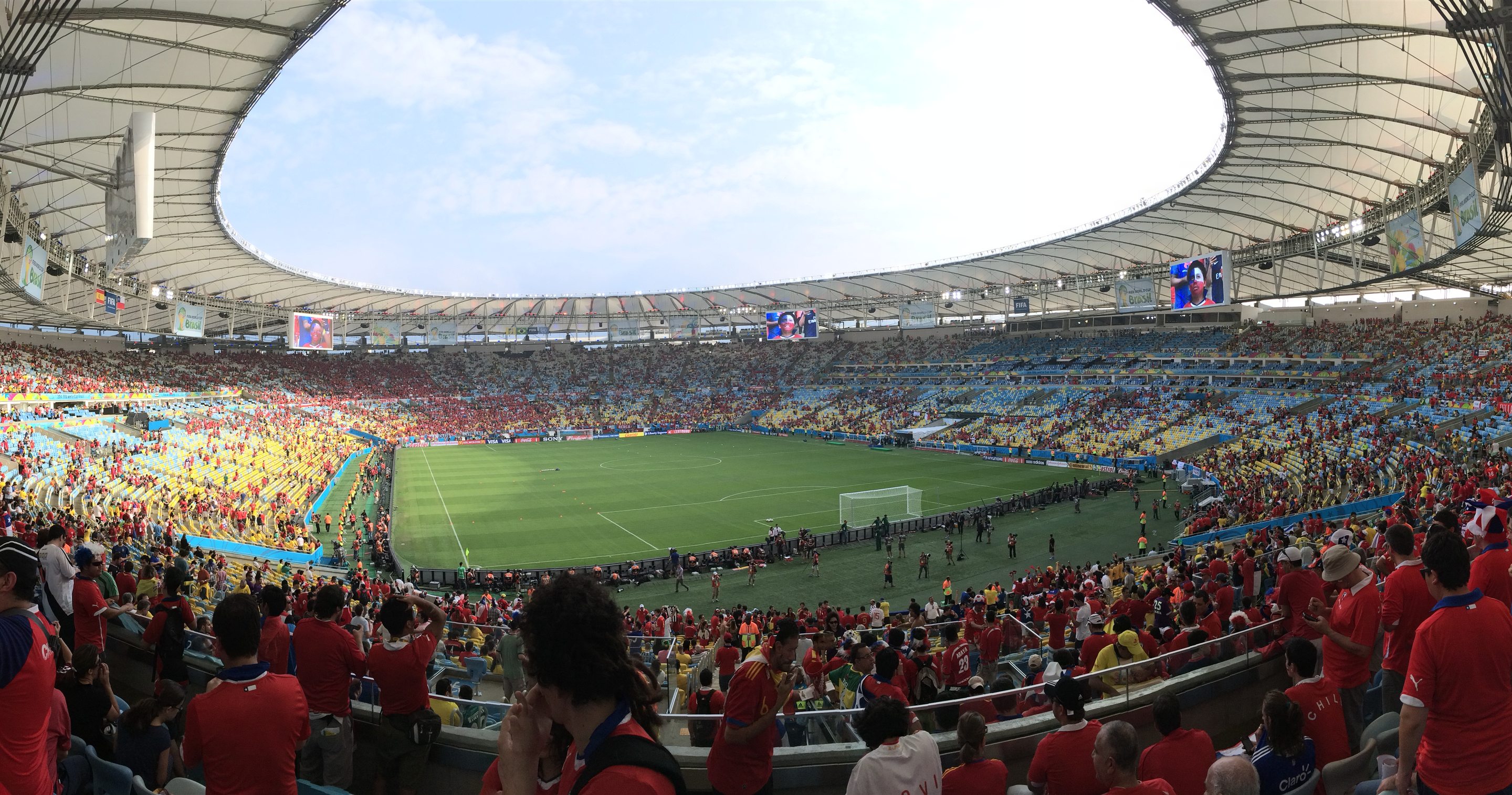 Maracanã visto de dentro, em dia de jogo